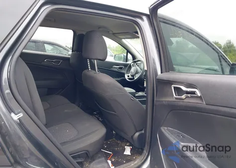 2023 Kia Sportage Lx z USA, uszkodzony, nr VIN KNDPUCAF4P7162464